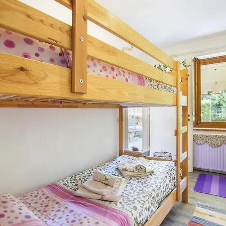 Stunning In With 1 Bedrooms And Wifi Μπελούνο